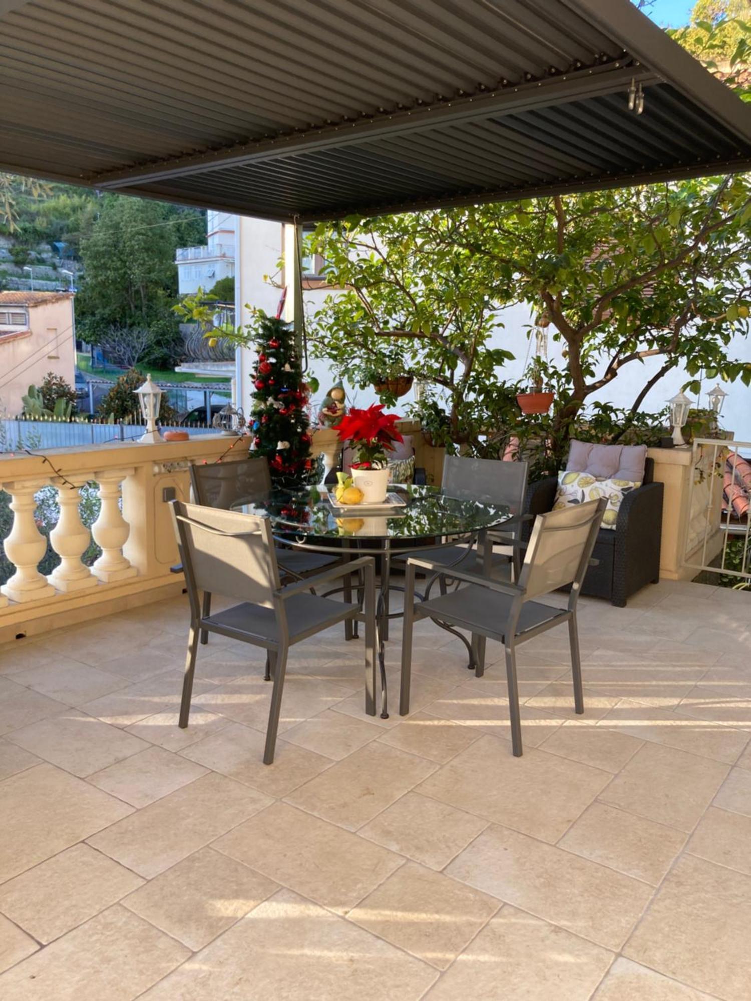 Studio Villa La Cigale Avec Grande Terrasse 멍똥 외부 사진